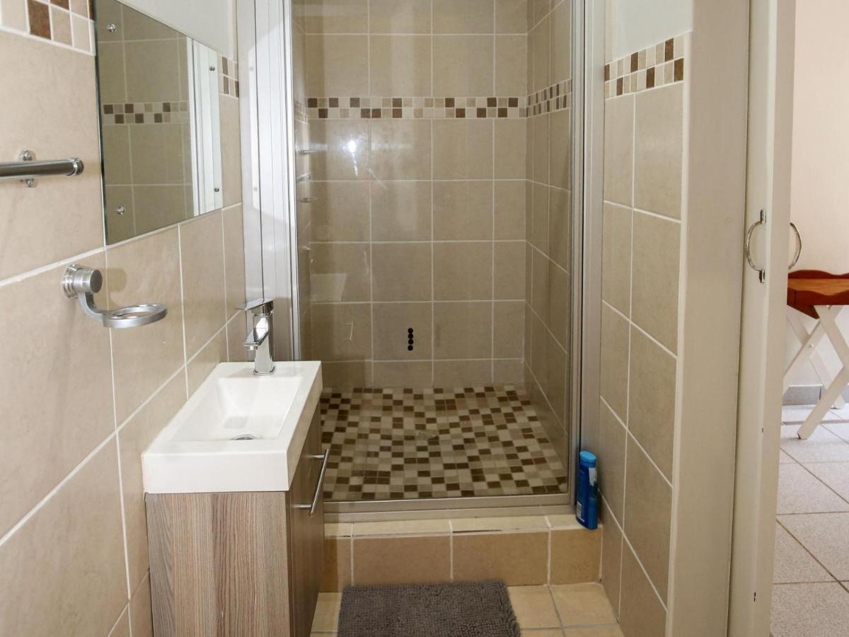 Farm View Guest House East London Dış mekan fotoğraf
