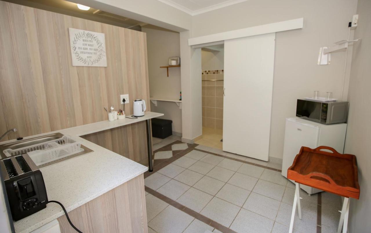 Farm View Guest House East London Dış mekan fotoğraf